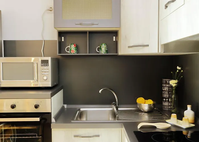 Martas Flat By Domusdimore *
