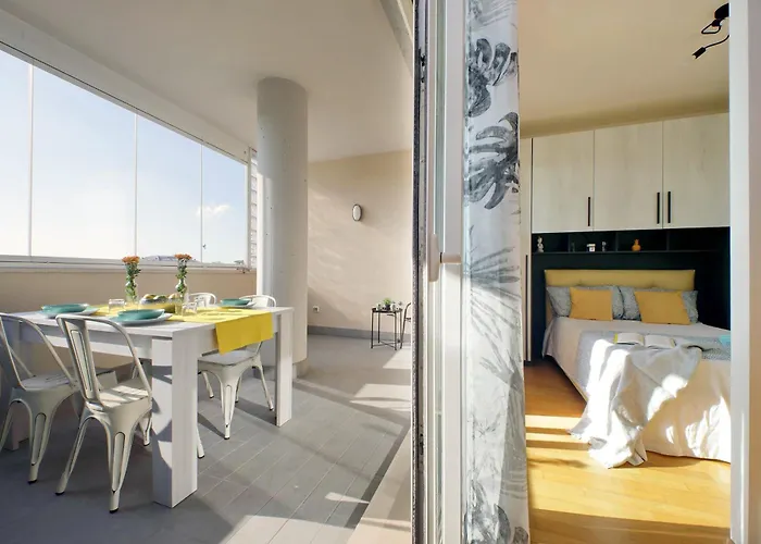 Martas Flat By Domusdimore *